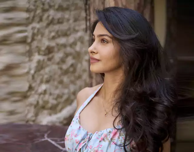 Manasa Varanasi Looks Effortlessly Elegant in Her Latest Photos